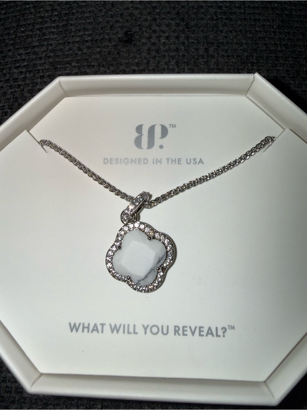 Howlite necklace on rhodium